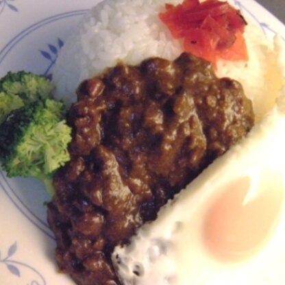 そしてこっちは本日の昼食に頂いた分よ～ヽ(`∀´)ﾉ♪カレーのトッピングで一番好きなのはやっぱりコレだよ～♡こっちもこれからも作り続けるよ♪ホントに感謝＾＾♡♡